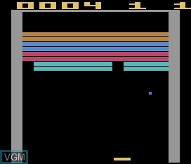 In-game screen of the game Super Breakout on Atari 2600