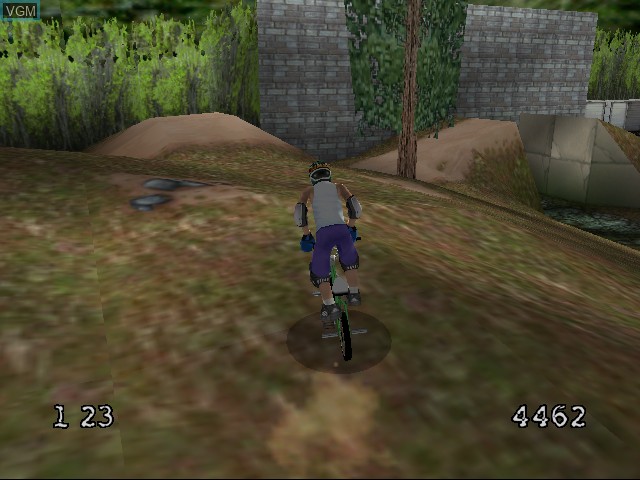 In-game screen of the game Dave Mirra Freestyle BMX on Sega Dreamcast
