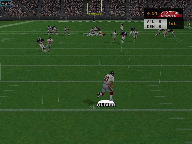 In-game screen of the game NFL Quarterback Club 2000 on Sega Dreamcast