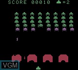 In-game screen of the game Space Invaders on Nintendo Game Boy Color