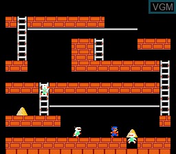In-game screen of the game Lode Runner on Nintendo NES