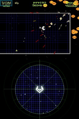 In-game screen of the game Geometry Wars - Galaxies on Nintendo DS