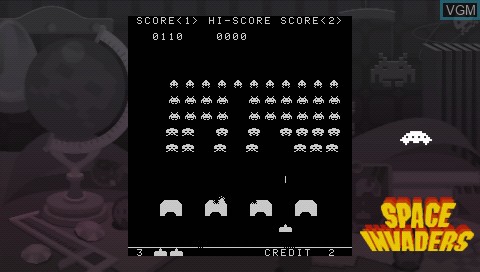 In-game screen of the game Space Invaders Pocket on Sony PSP