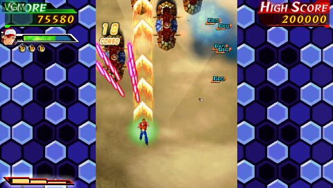 In-game screen of the game NeoGeo Heroes - Ultimate Shooting on Sony PSP