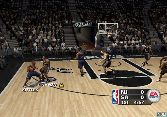 In-game screen of the game NBA Live 2004 on Sony Playstation 2