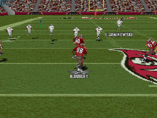 In-game screen of the game Madden NFL 2004 on Sony Playstation