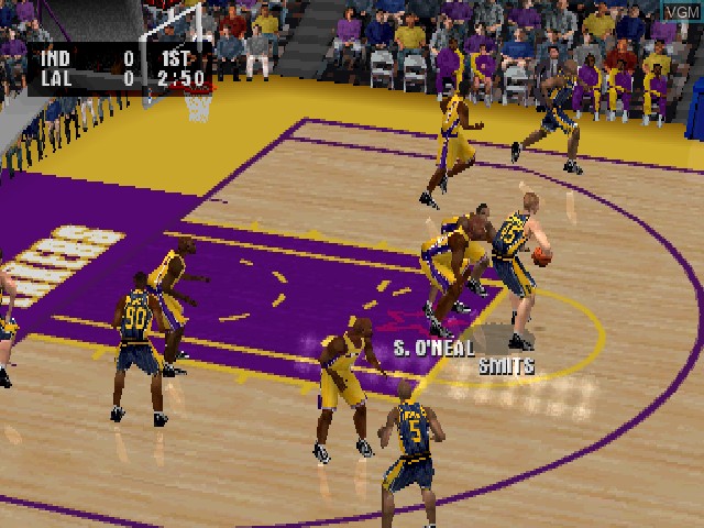 In-game screen of the game NBA Live 2001 on Sony Playstation