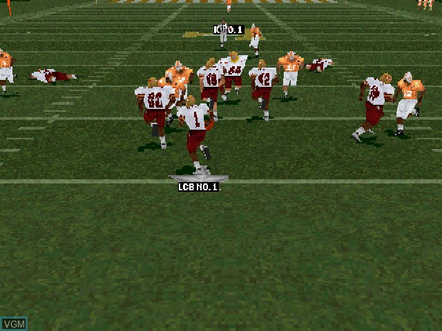 In-game screen of the game NCAA Football 2000 on Sony Playstation