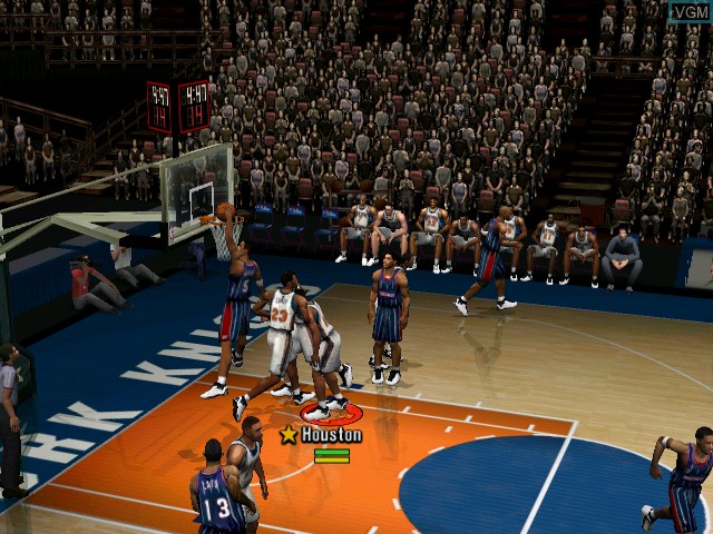 In-game screen of the game NBA Inside Drive 2002 on Microsoft Xbox