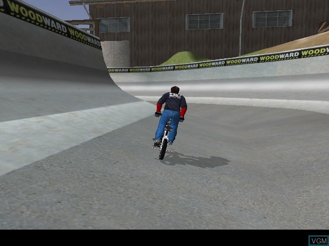 In-game screen of the game Dave Mirra Freestyle BMX 2 on Microsoft Xbox